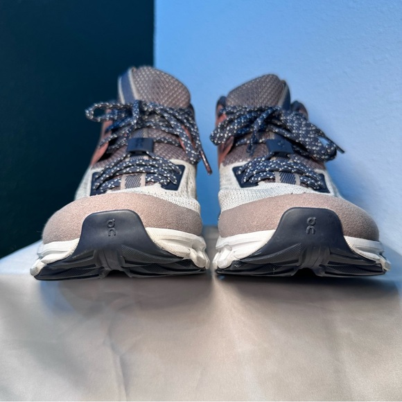 ON Cloud Hi Edge Shoe - Women's Blush/Storm, size 6W - Picture 11 of 11